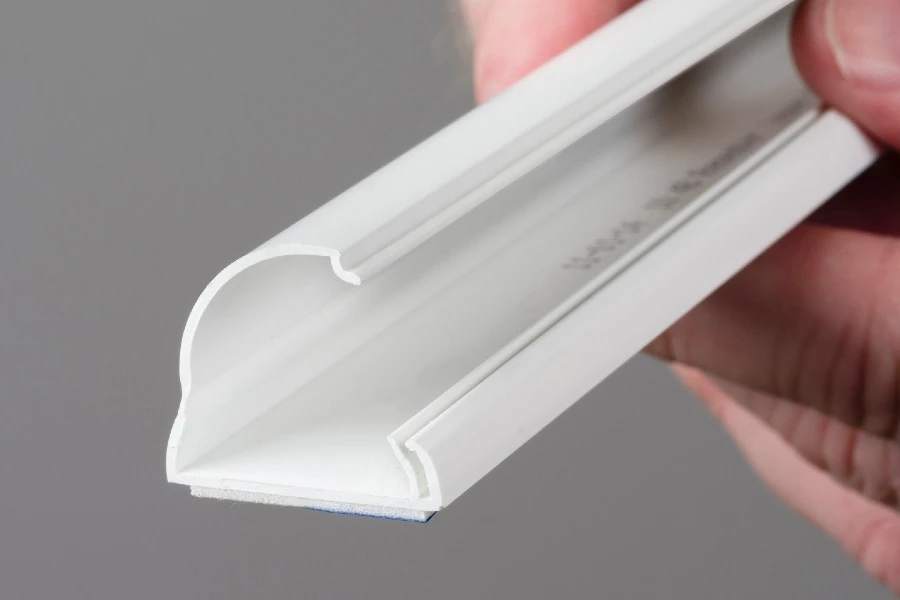 Architrave trunking